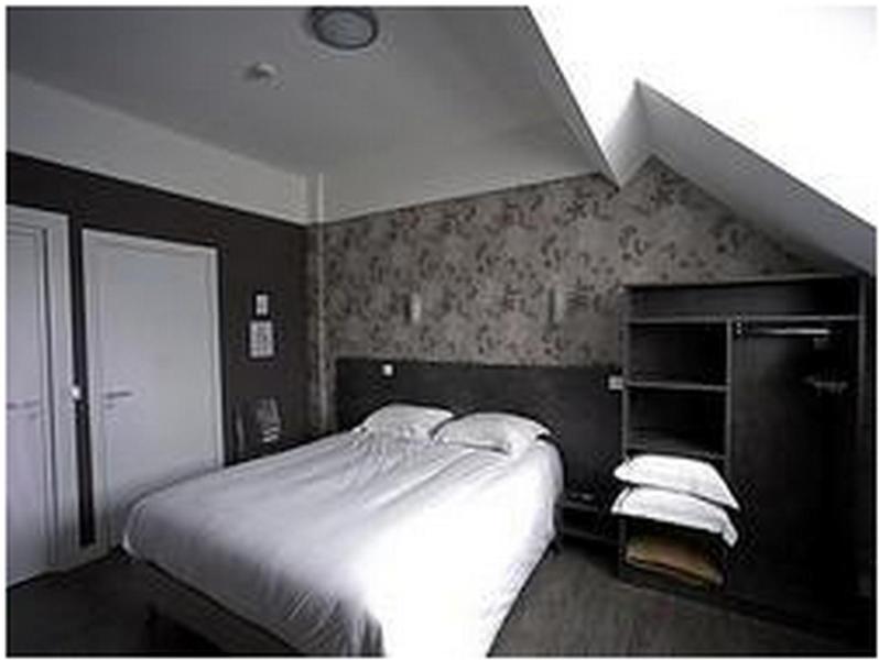 Logis Le Chêne Doré La Loupe Extérieur photo