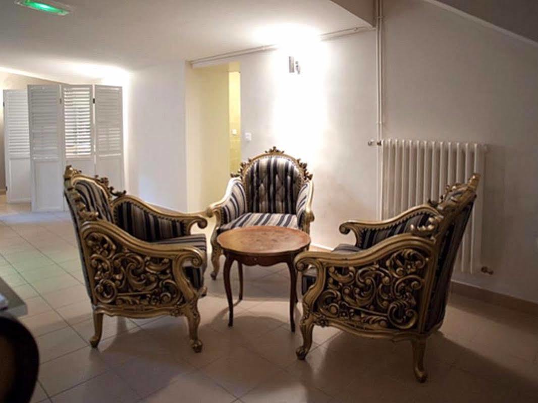 Logis Le Chêne Doré La Loupe Extérieur photo