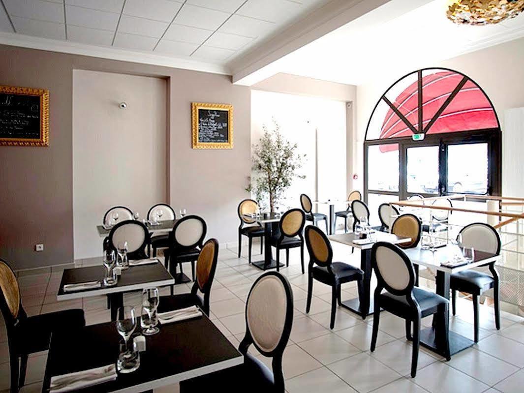 Logis Le Chêne Doré La Loupe Extérieur photo